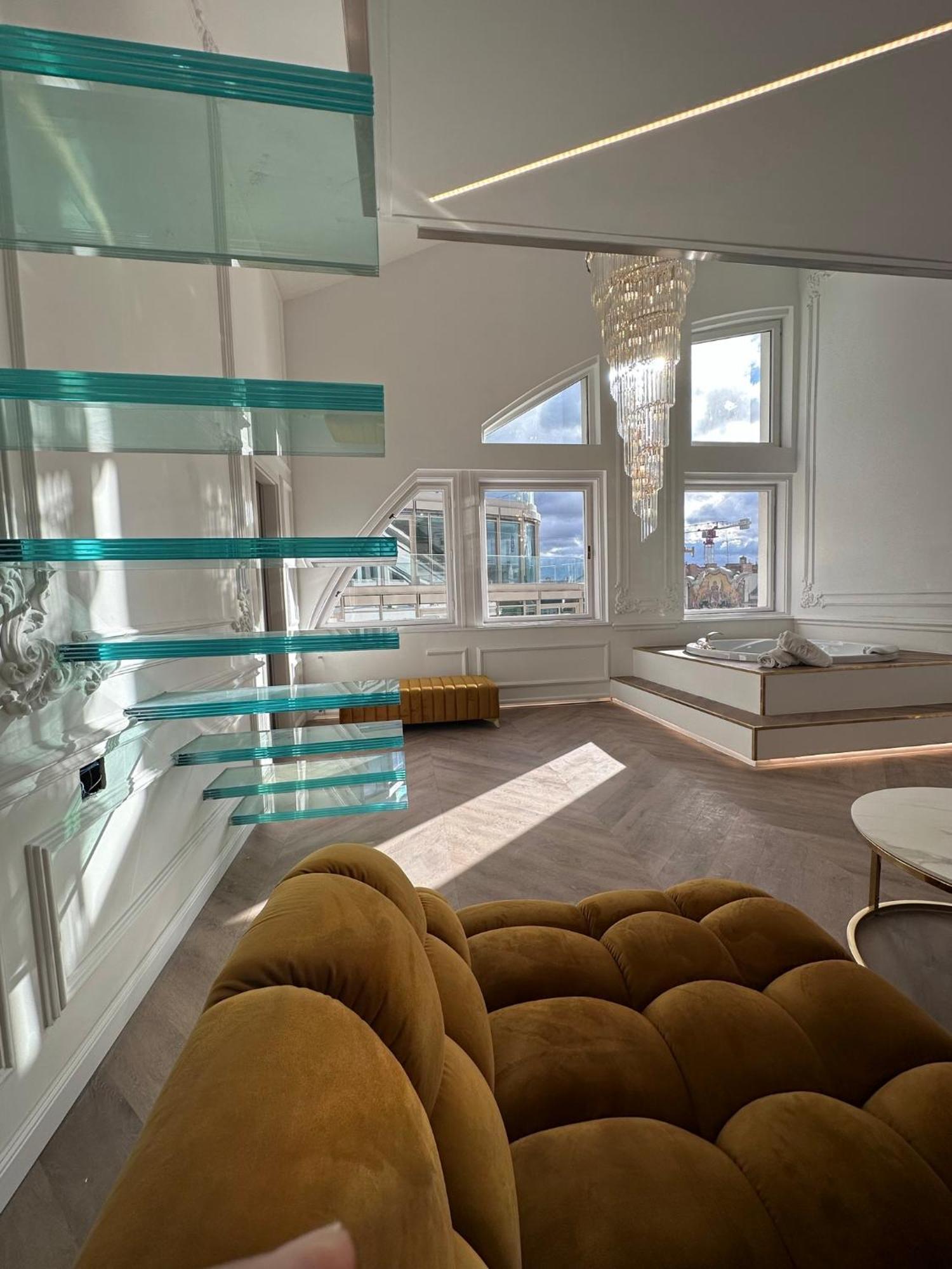Vip Jacuzzi Luxury Budapeste Exterior foto